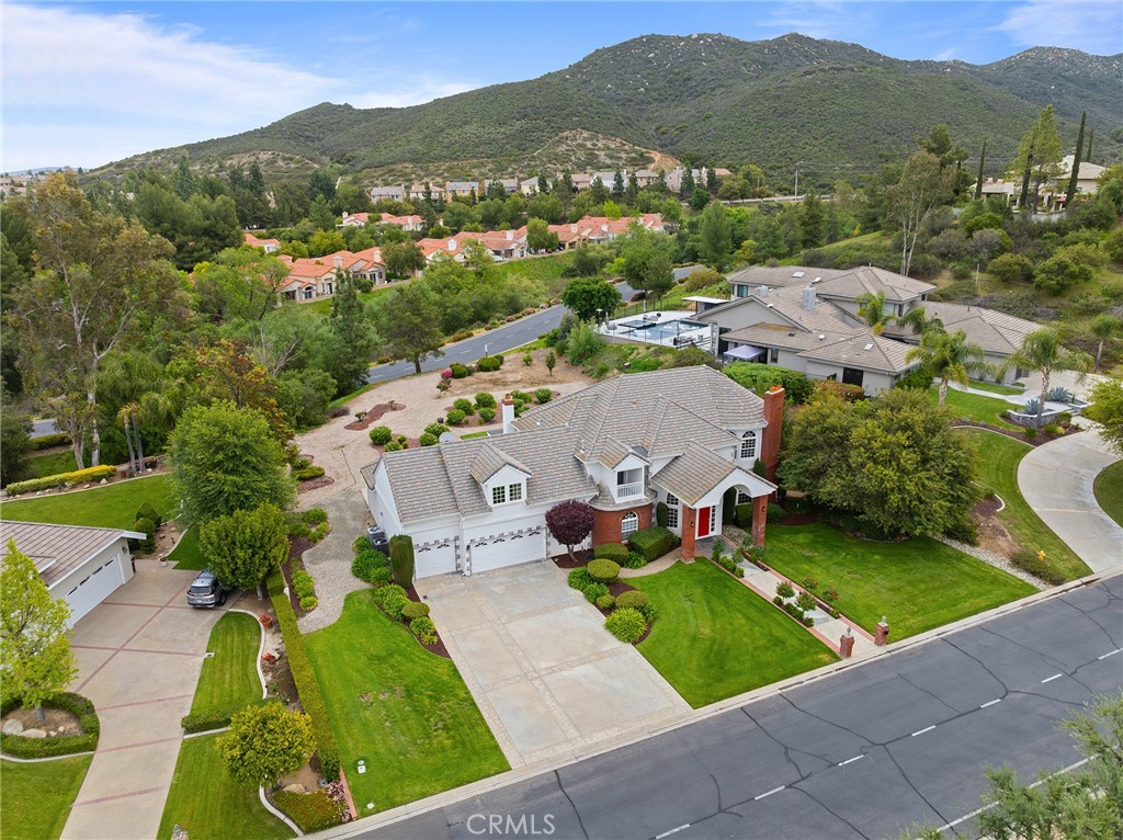 22563 Bear Creek Drive S