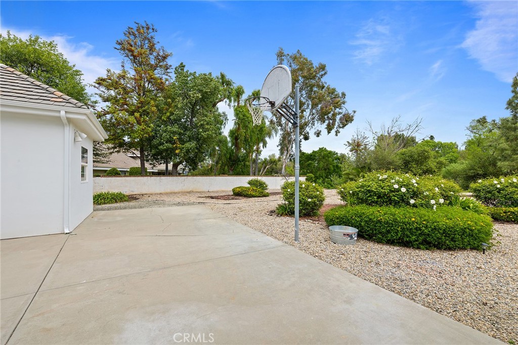 22563 Bear Creek Drive S