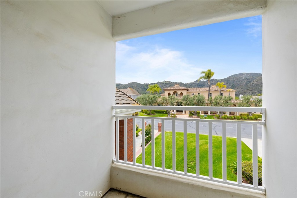 22563 Bear Creek Drive S