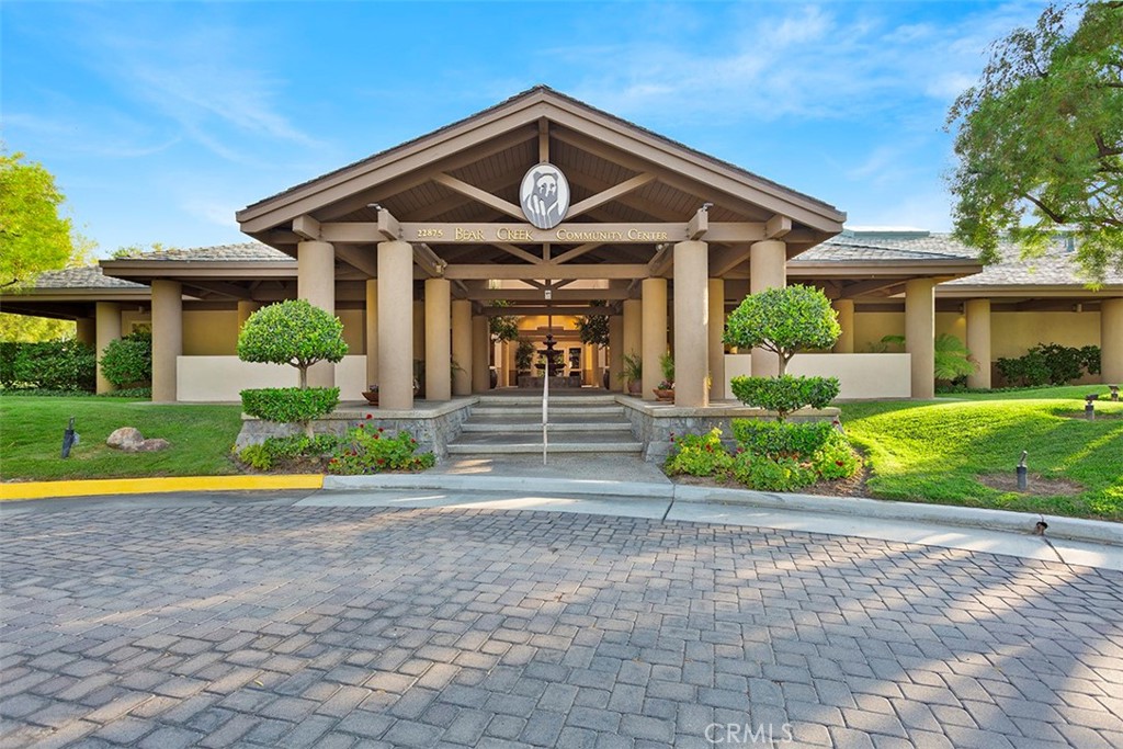 22563 Bear Creek Drive S