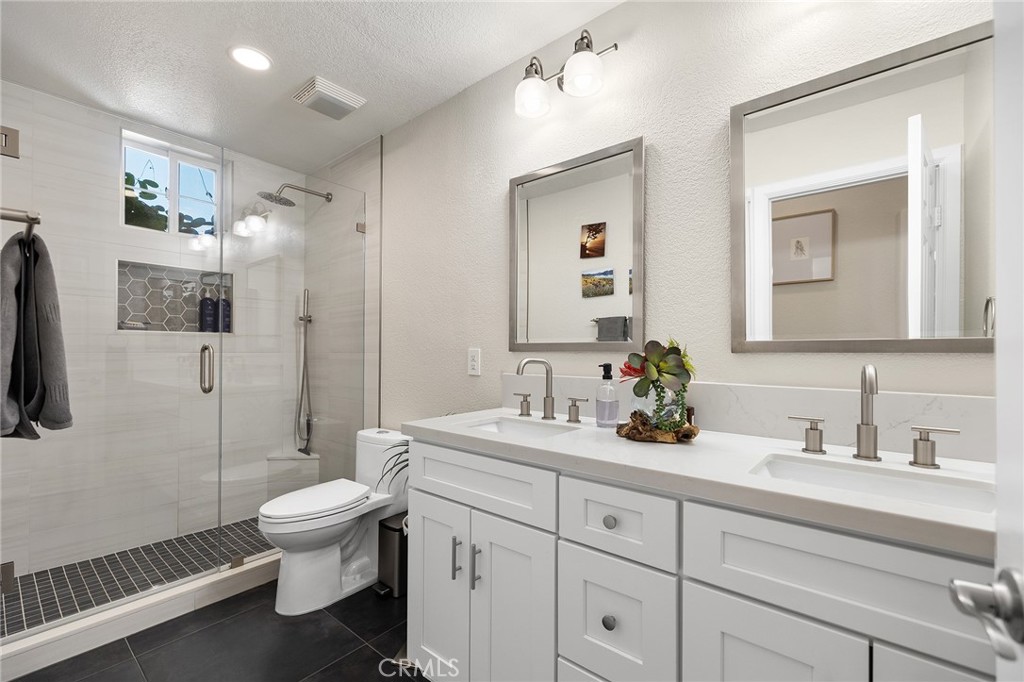 42768 Mountain Shadow Road