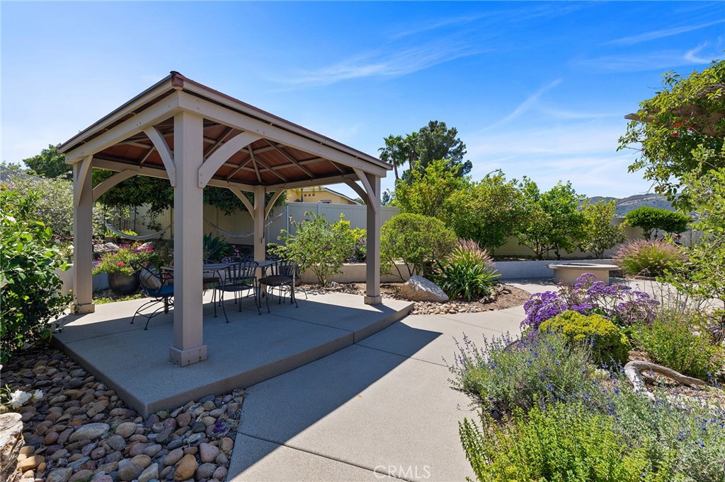 42768 Mountain Shadow Road