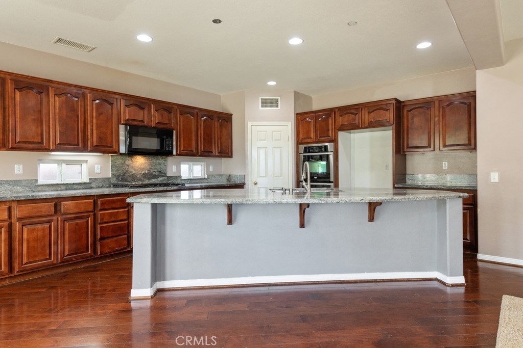 32863 Charismatic Circle