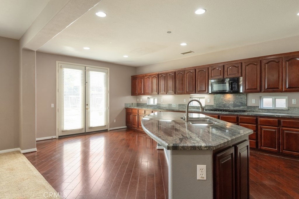 32863 Charismatic Circle