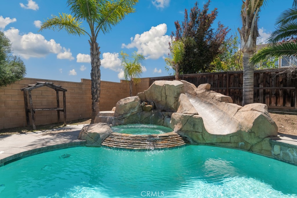 32863 Charismatic Circle