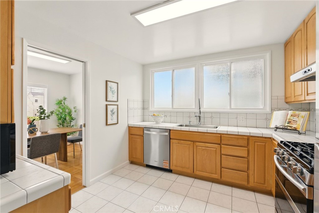 71 Lake Meadow Drive