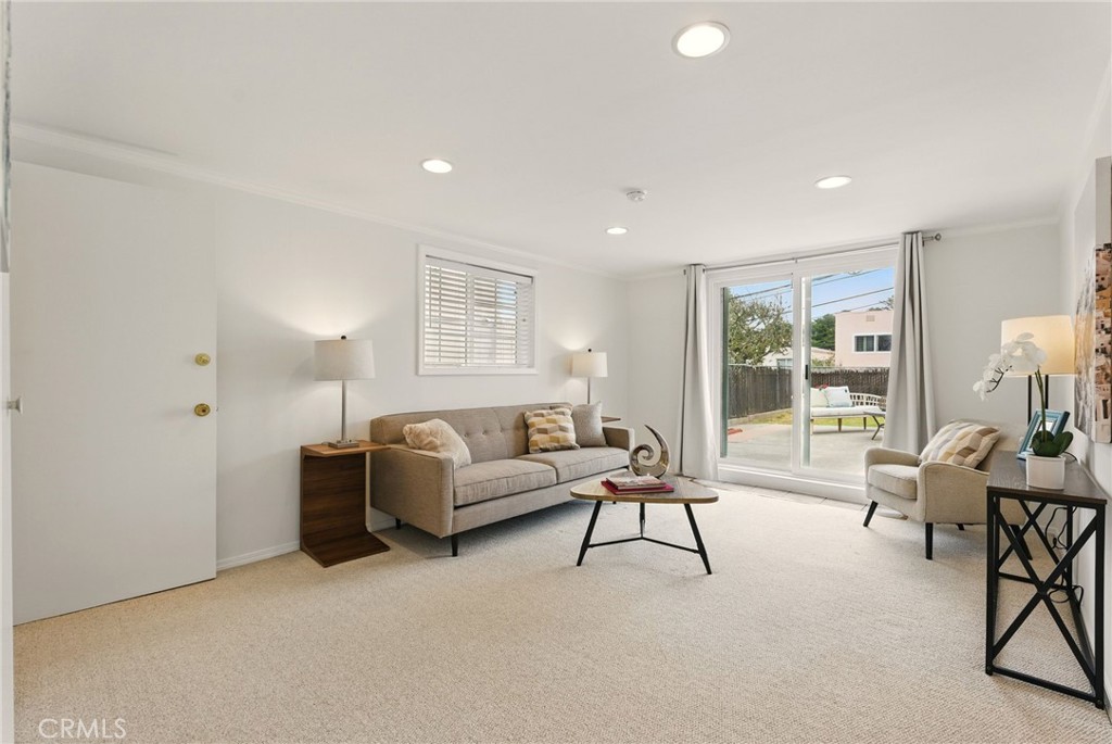 71 Lake Meadow Drive