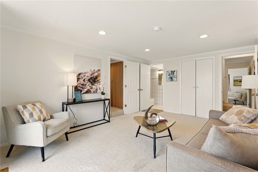 71 Lake Meadow Drive