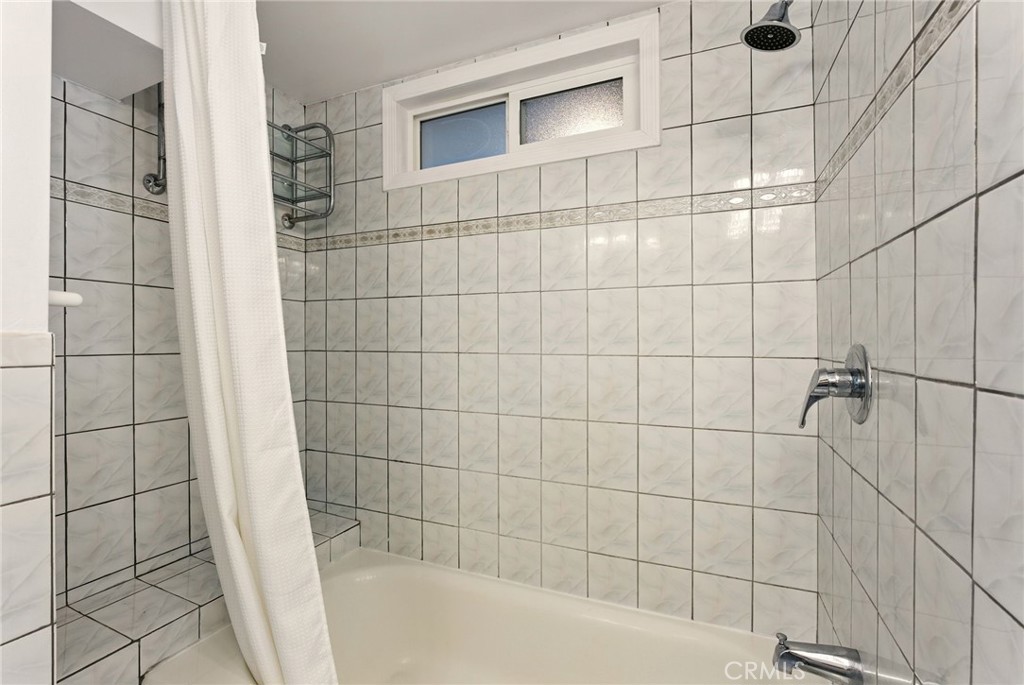 71 Lake Meadow Drive