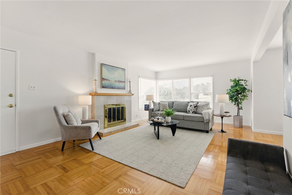 71 Lake Meadow Drive