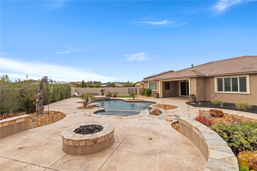 30404 Canyon Point Circle