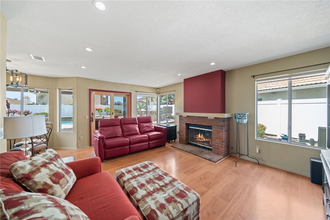 24533 Ridgewood Road