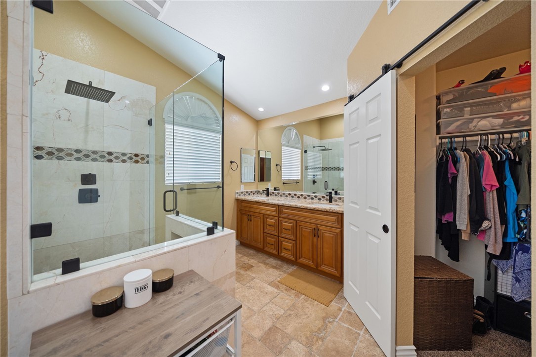 24533 Ridgewood Road