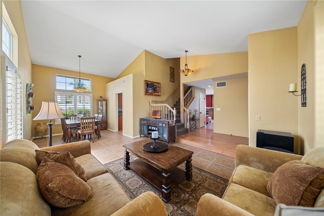 24533 Ridgewood Road