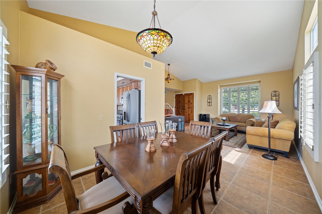 24533 Ridgewood Road