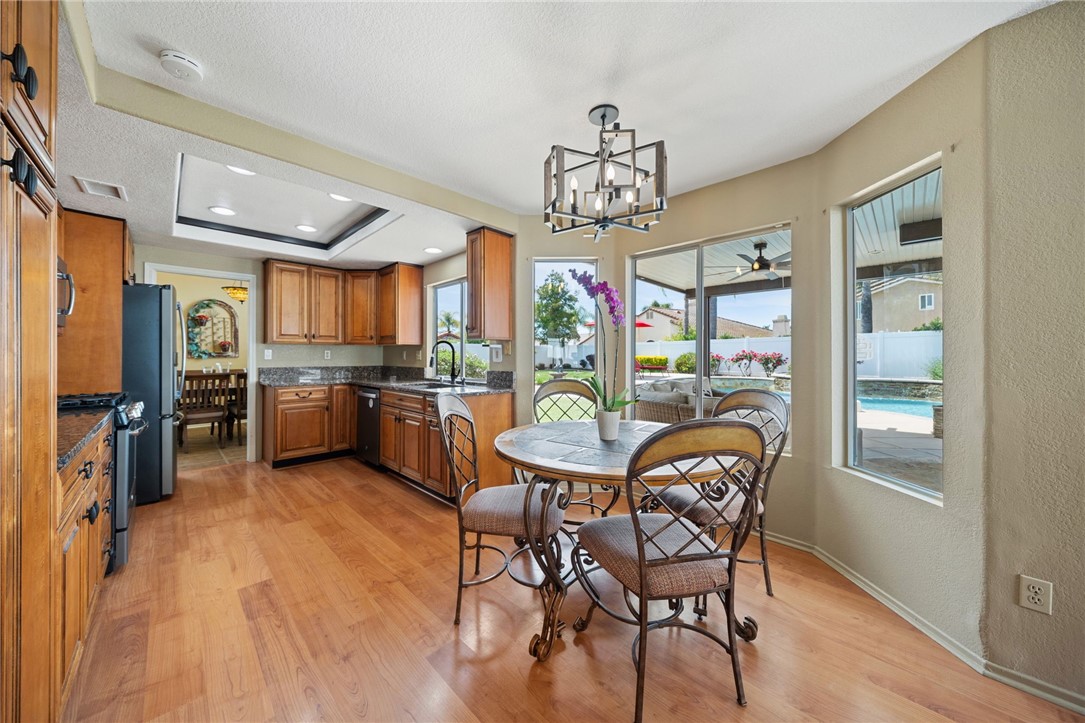 24533 Ridgewood Road