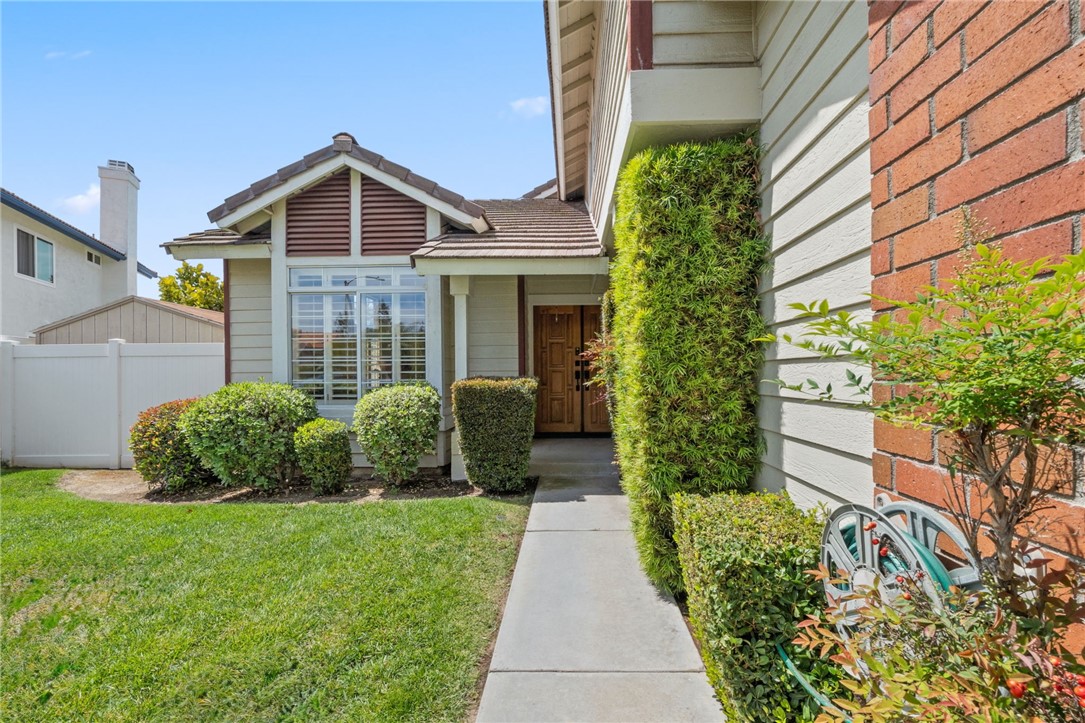 24533 Ridgewood Road