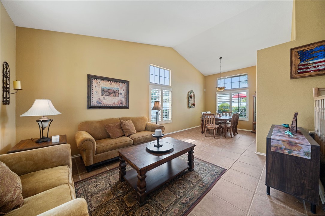 24533 Ridgewood Road