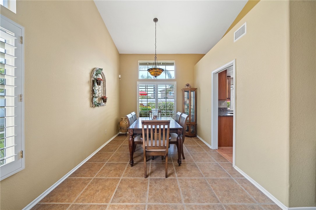 24533 Ridgewood Road