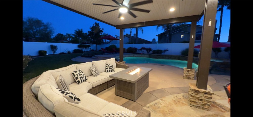 24533 Ridgewood Road