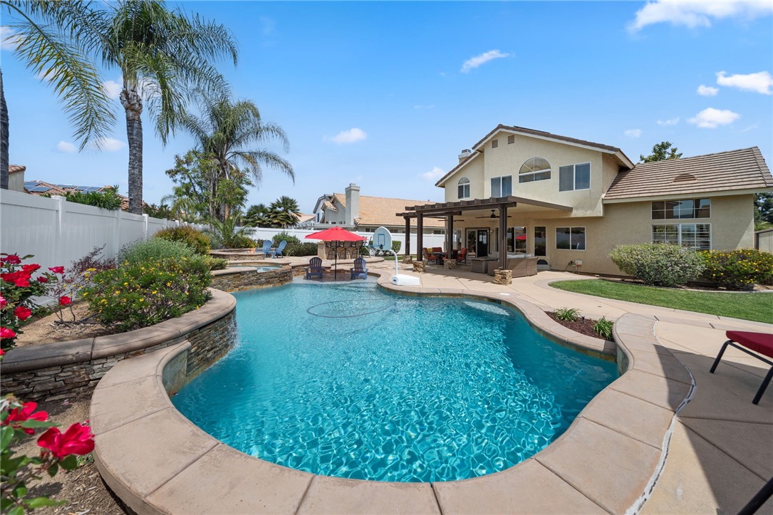 24533 Ridgewood Road