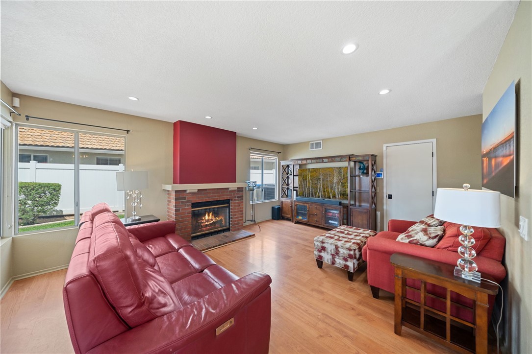 24533 Ridgewood Road