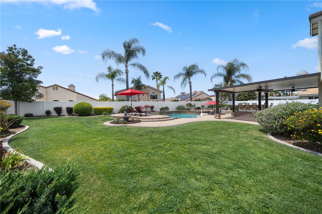 24533 Ridgewood Road