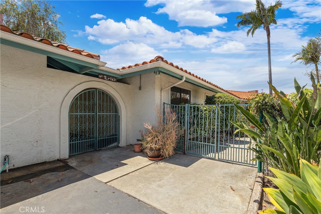 2918 Los Campos Drive
