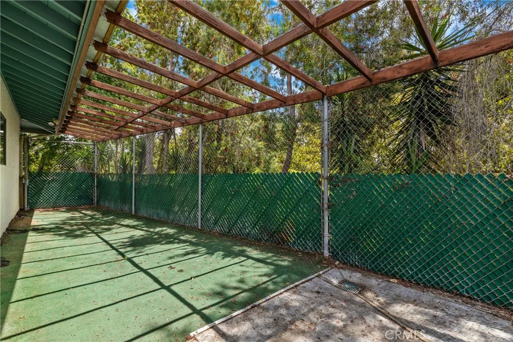 2918 Los Campos Drive