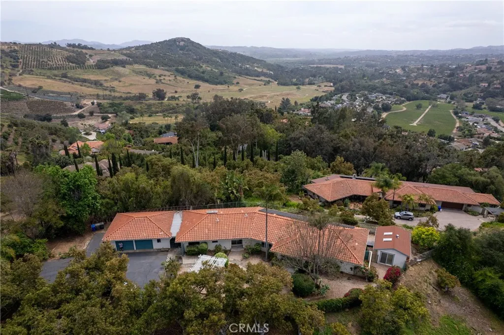 2918 Los Campos Drive