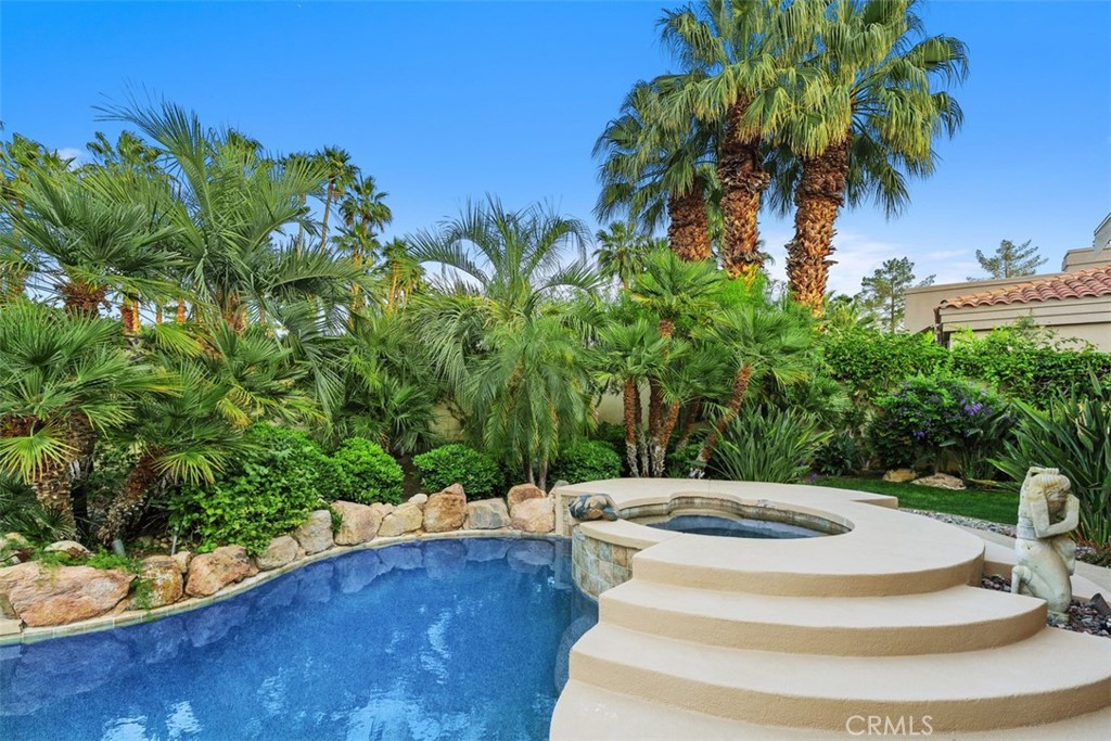 48400 Mirador Court