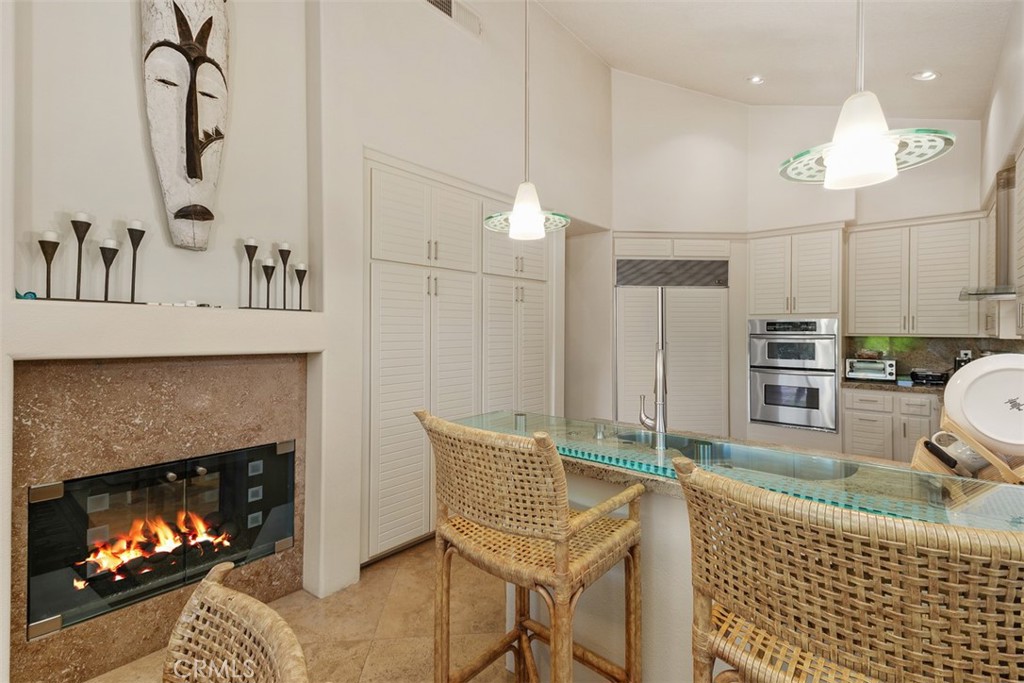 48400 Mirador Court