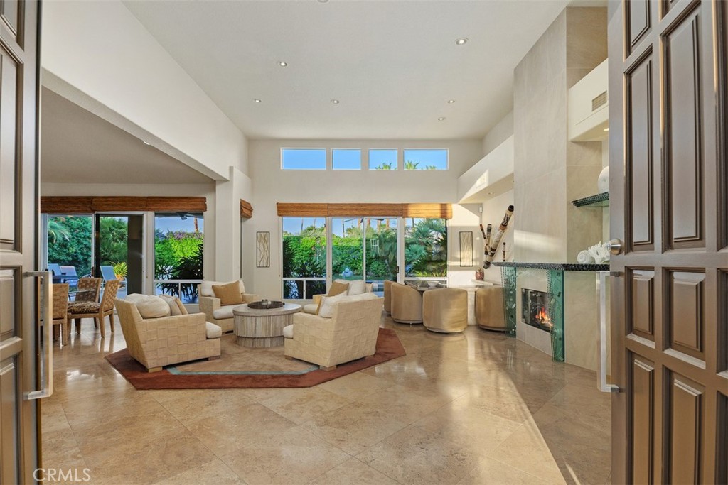 48400 Mirador Court