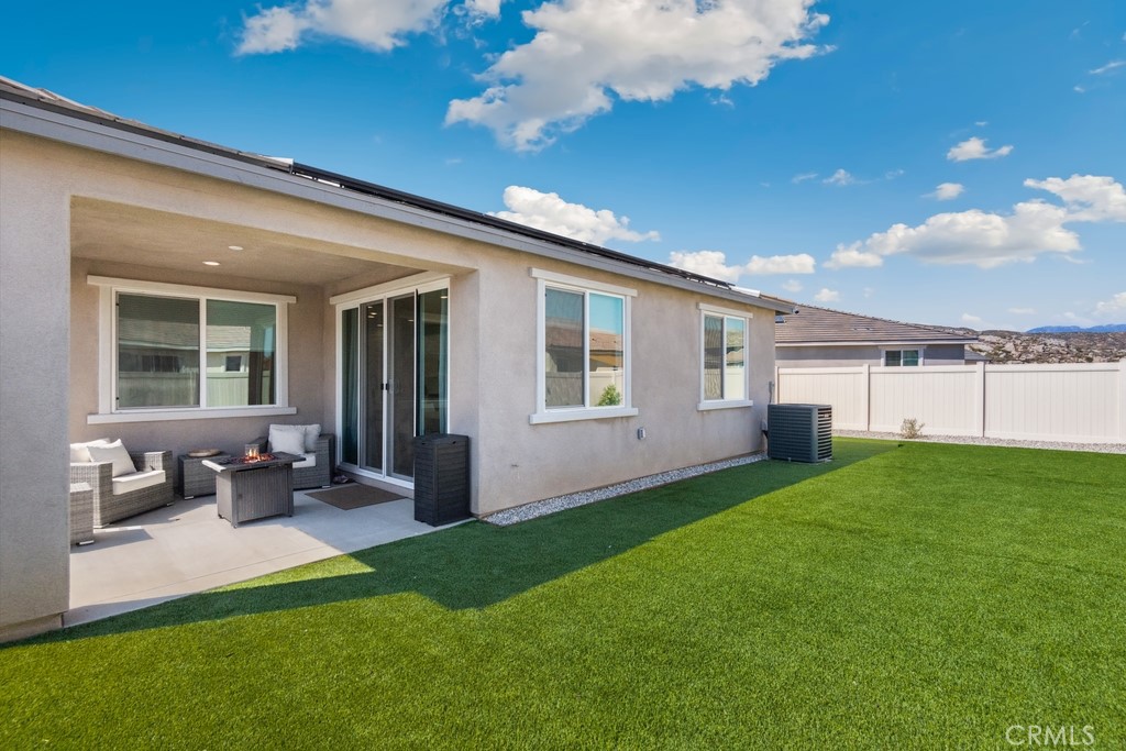 489 Berrybush Street