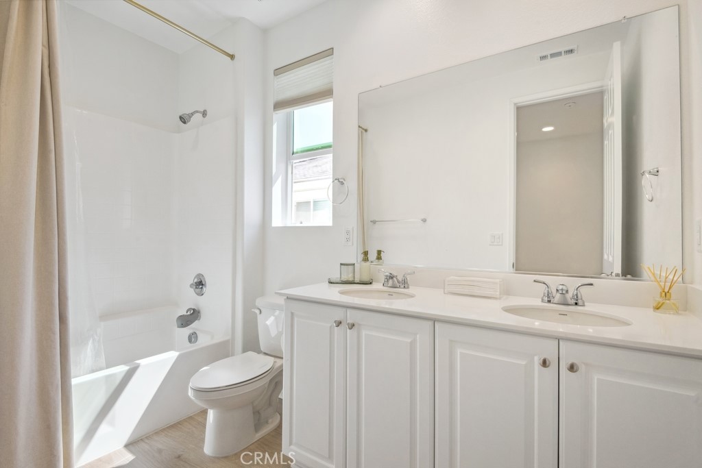 489 Berrybush Street