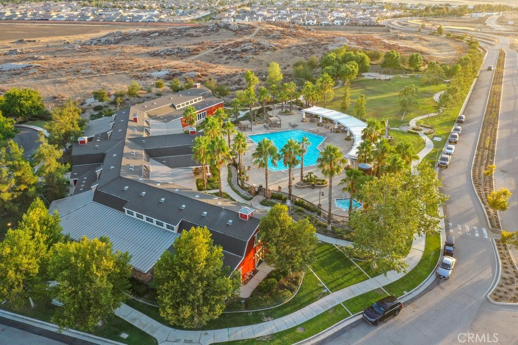 489 Berrybush Street