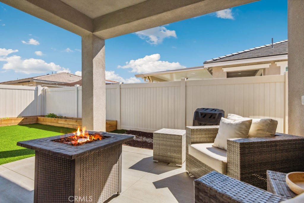 489 Berrybush Street