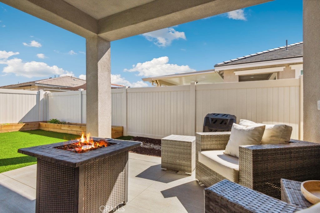 489 Berrybush Street