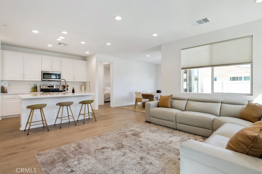 489 Berrybush Street