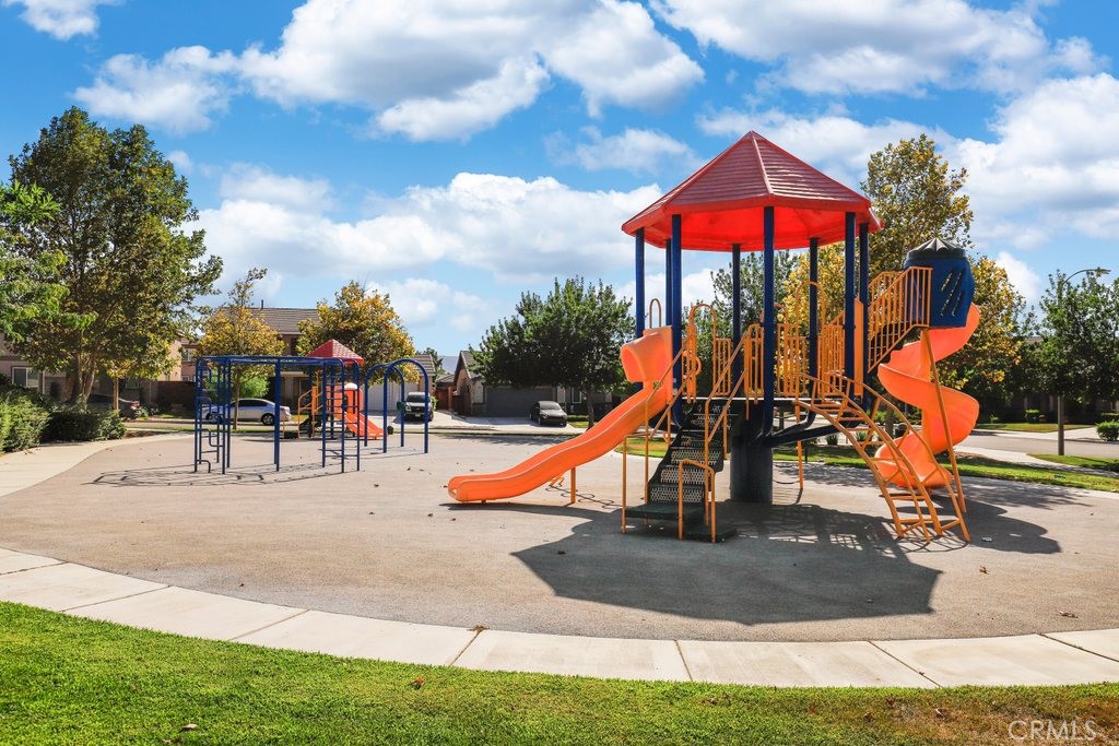 489 Berrybush Street