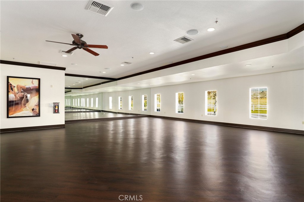 489 Berrybush Street