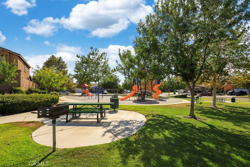 489 Berrybush Street