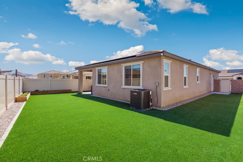 489 Berrybush Street