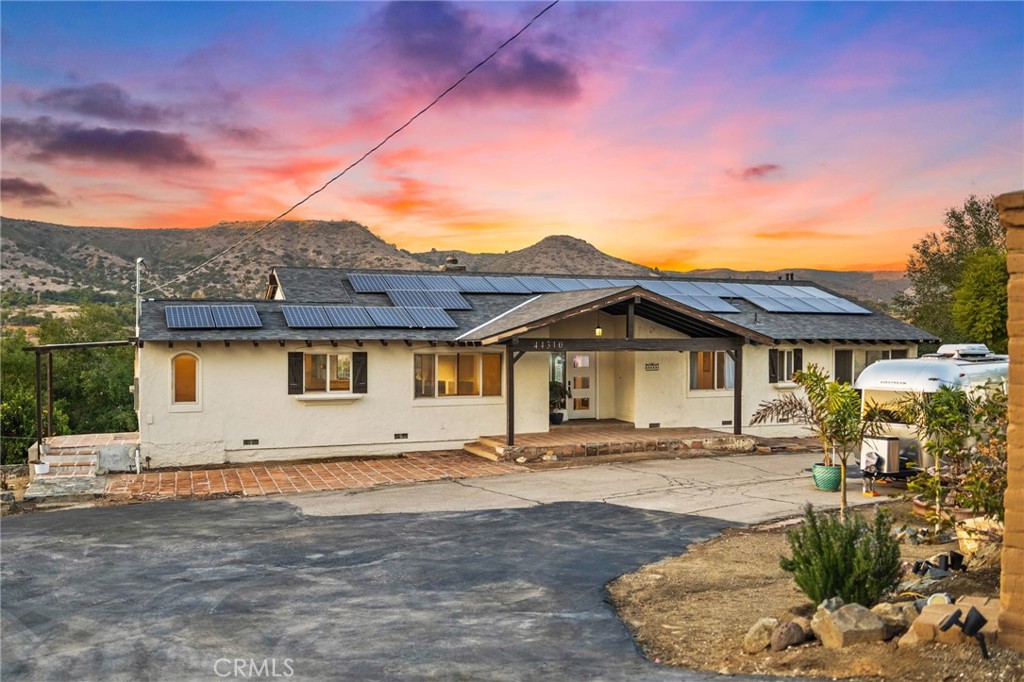 44310 Calle Bernardo