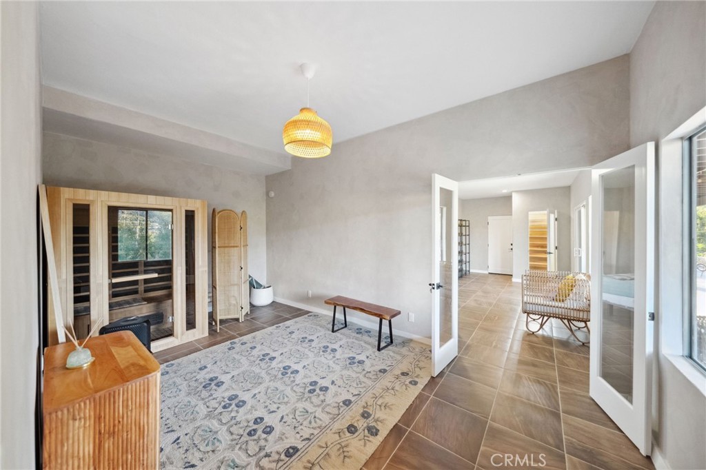 44310 Calle Bernardo