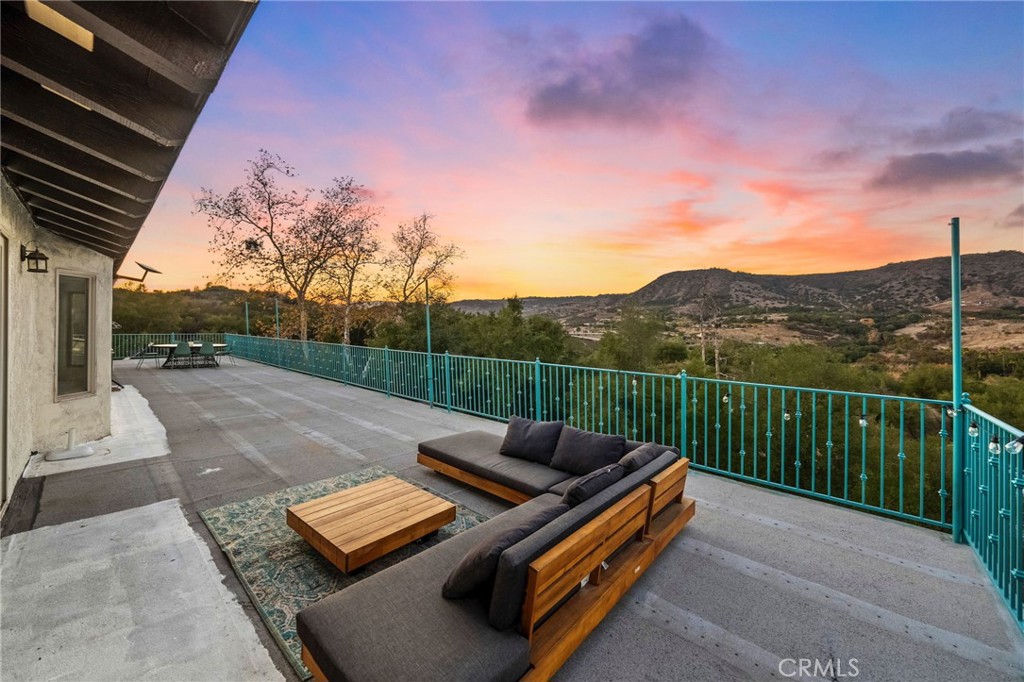 44310 Calle Bernardo