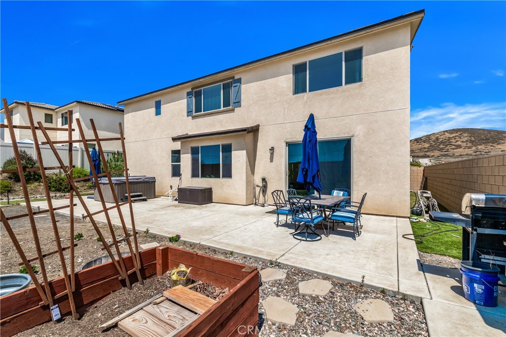 35727 Domaine Street