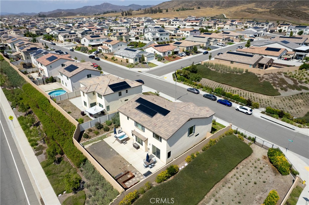 35727 Domaine Street