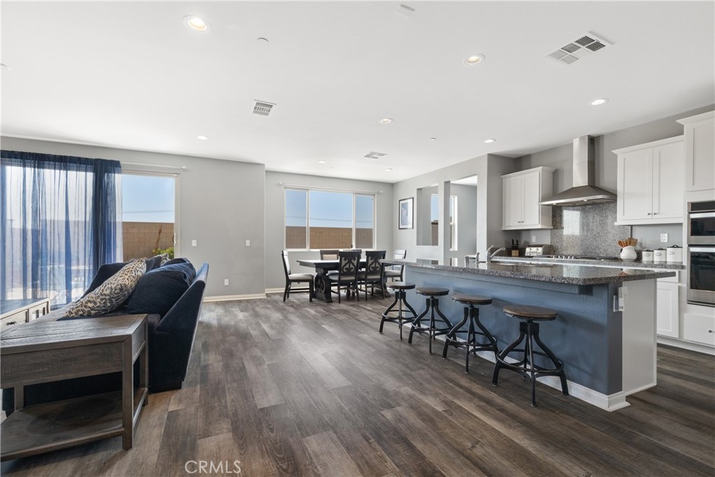 35727 Domaine Street