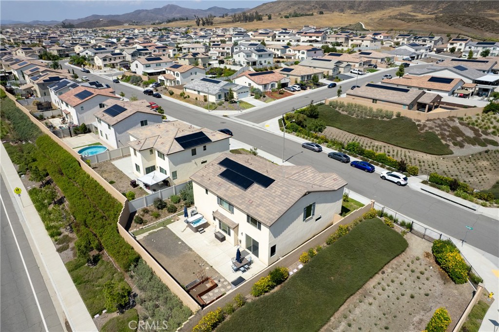 35727 Domaine Street